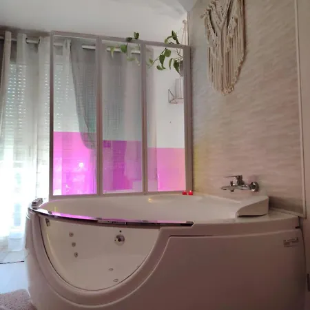 Appartamento Nuit Romantique Avec Jacuzzi à 15 Min De Toulouse